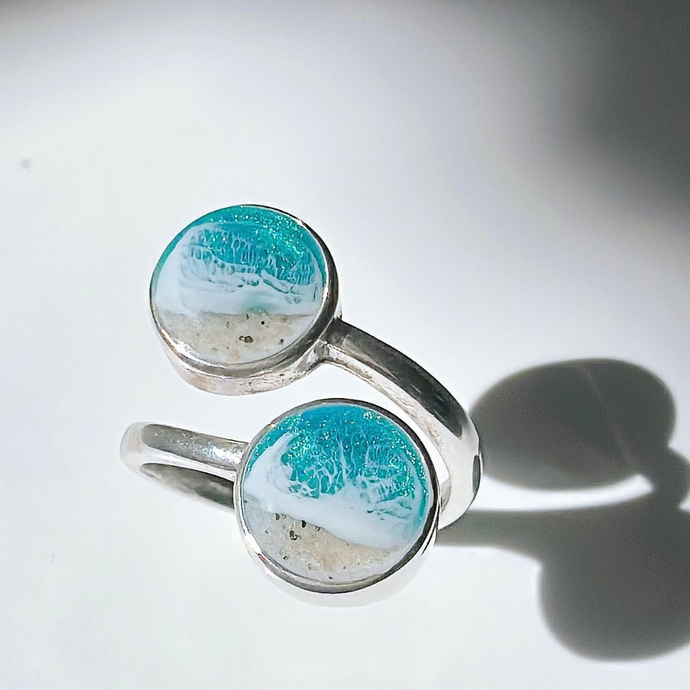 Colliding Waves Ring