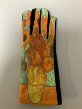 Artful Gloves